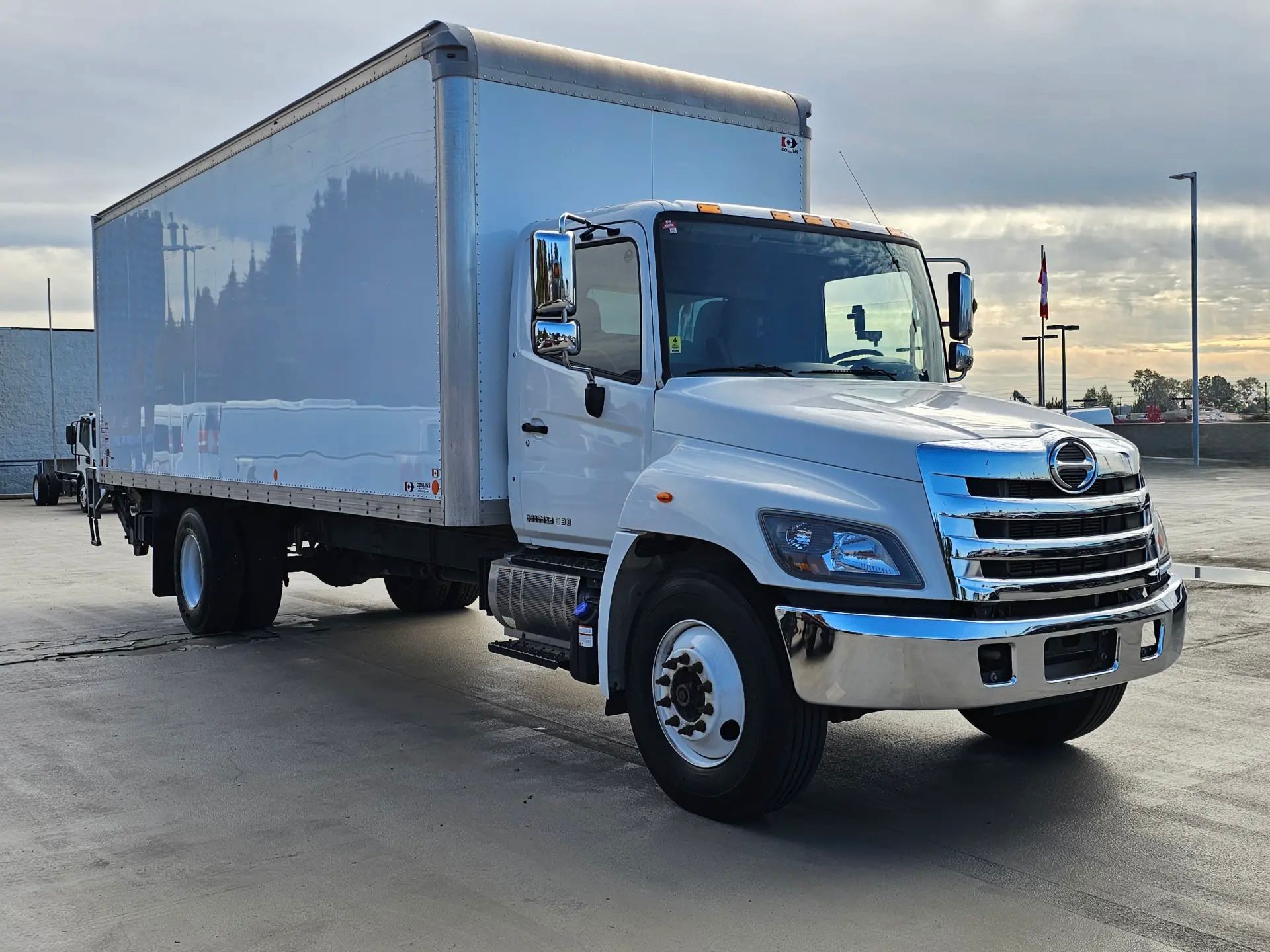 Camion Hino 26 pieds Calibre Moving